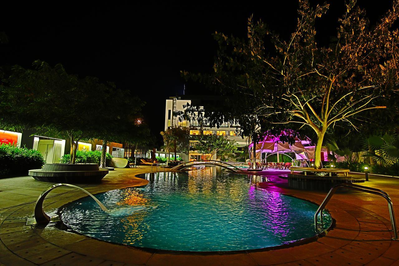 ดิ เอมเมอรัลด์ คลับ Hotel ราชโกฎิ ภายนอก รูปภาพ